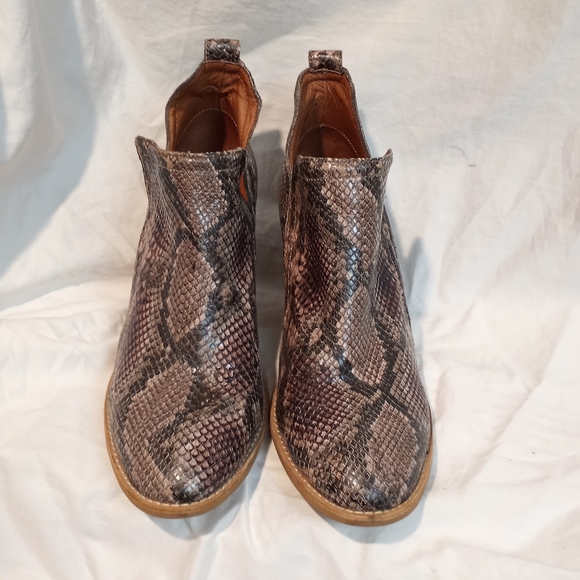 JEFFREY CAMPBELL Western Snakeskin Print Boots - Picture 9 of 9